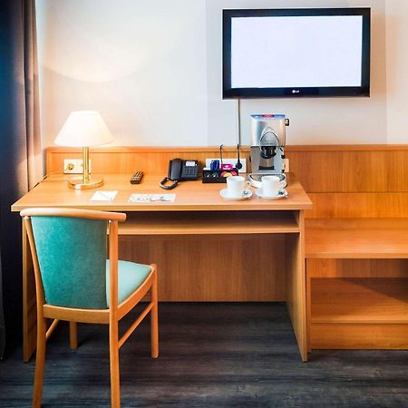 Hotel Bochum Wattenscheid Affiliated By Melia Bagian luar foto