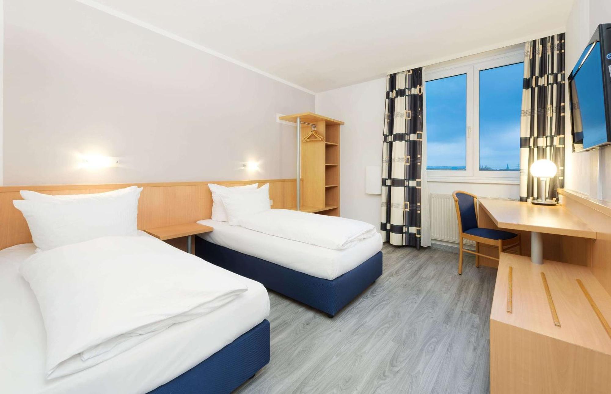 Hotel Bochum Wattenscheid Affiliated By Melia Bagian luar foto