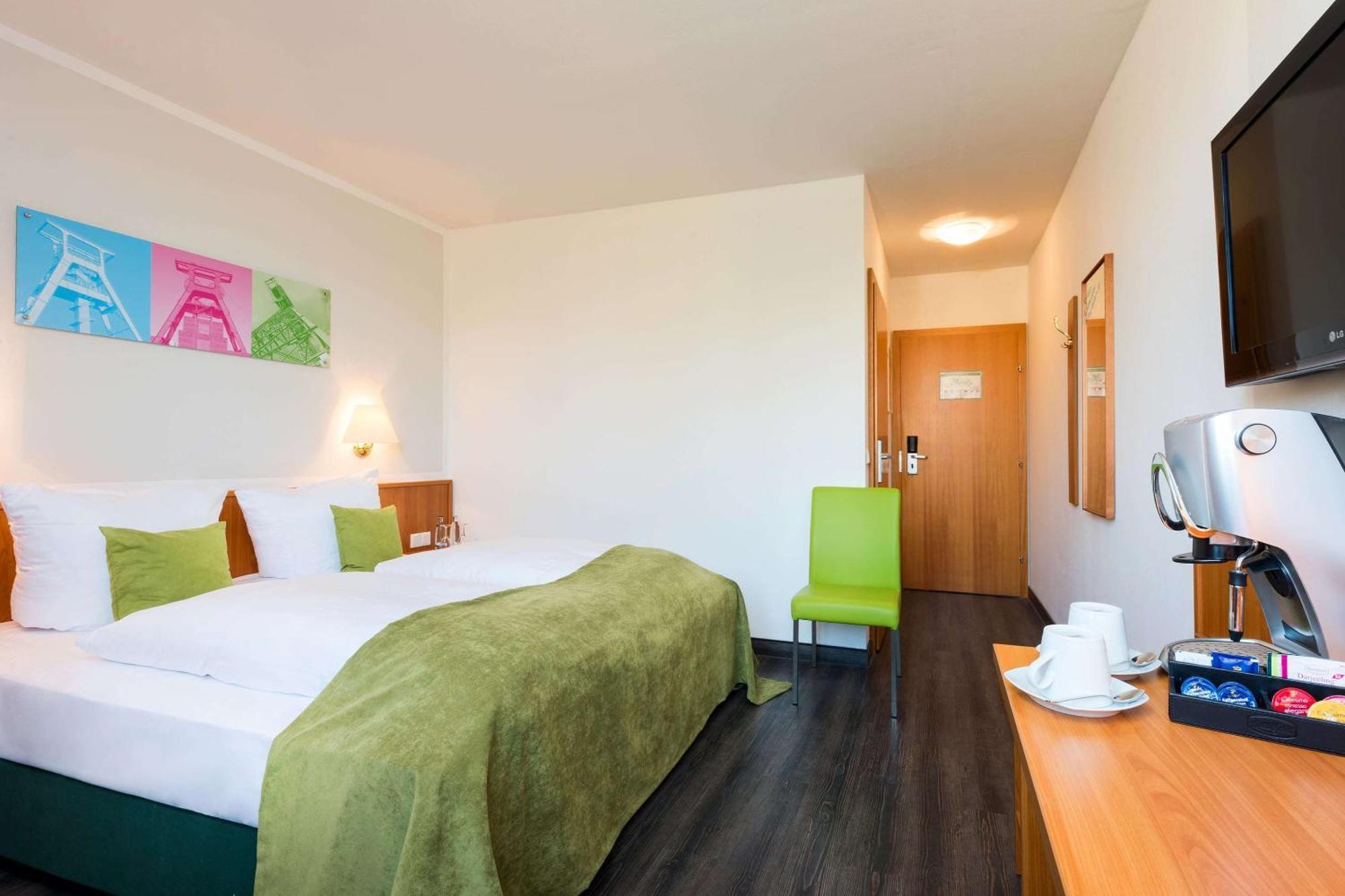 Hotel Bochum Wattenscheid Affiliated By Melia Bagian luar foto