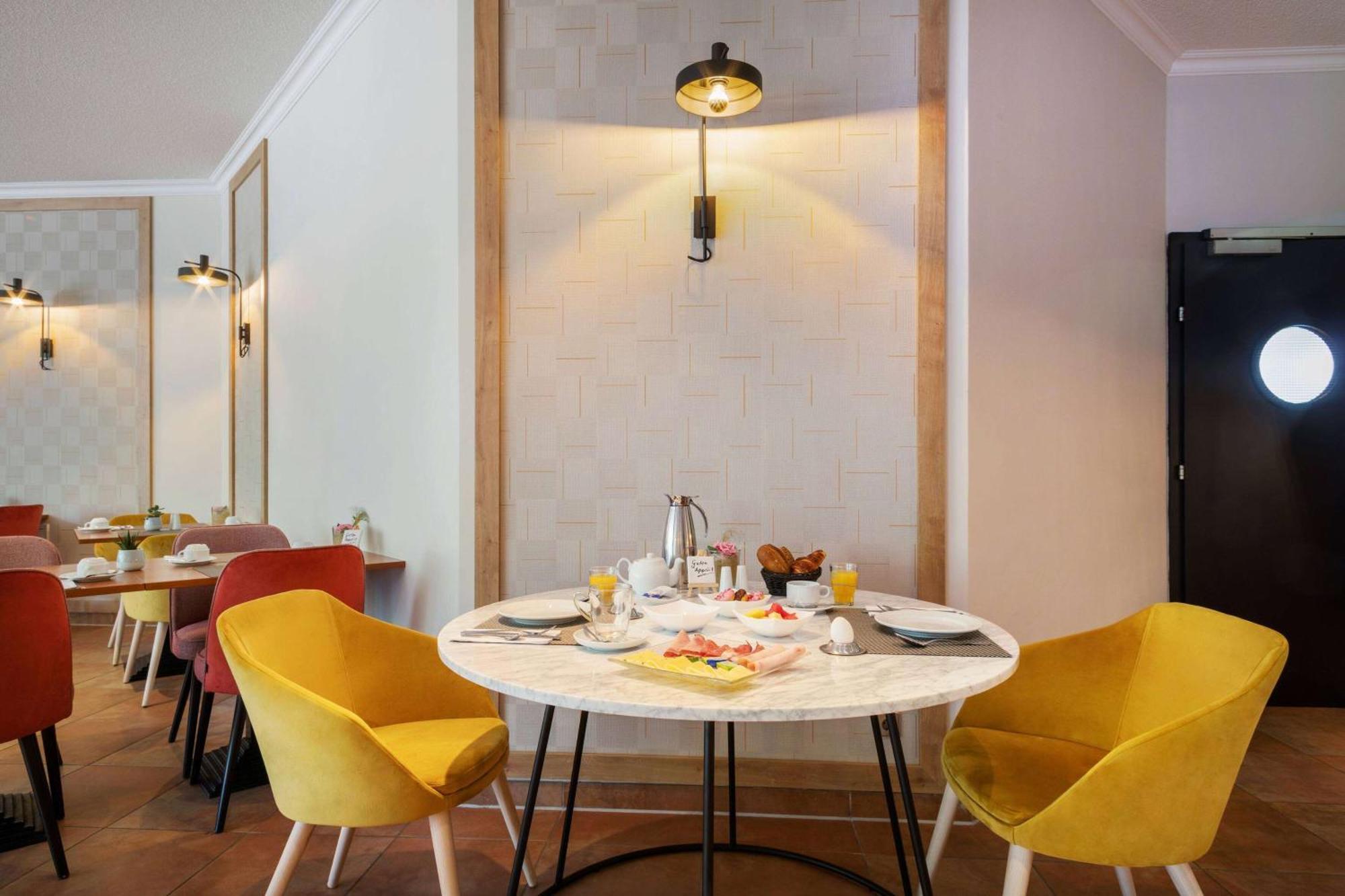 Hotel Bochum Wattenscheid Affiliated By Melia Bagian luar foto