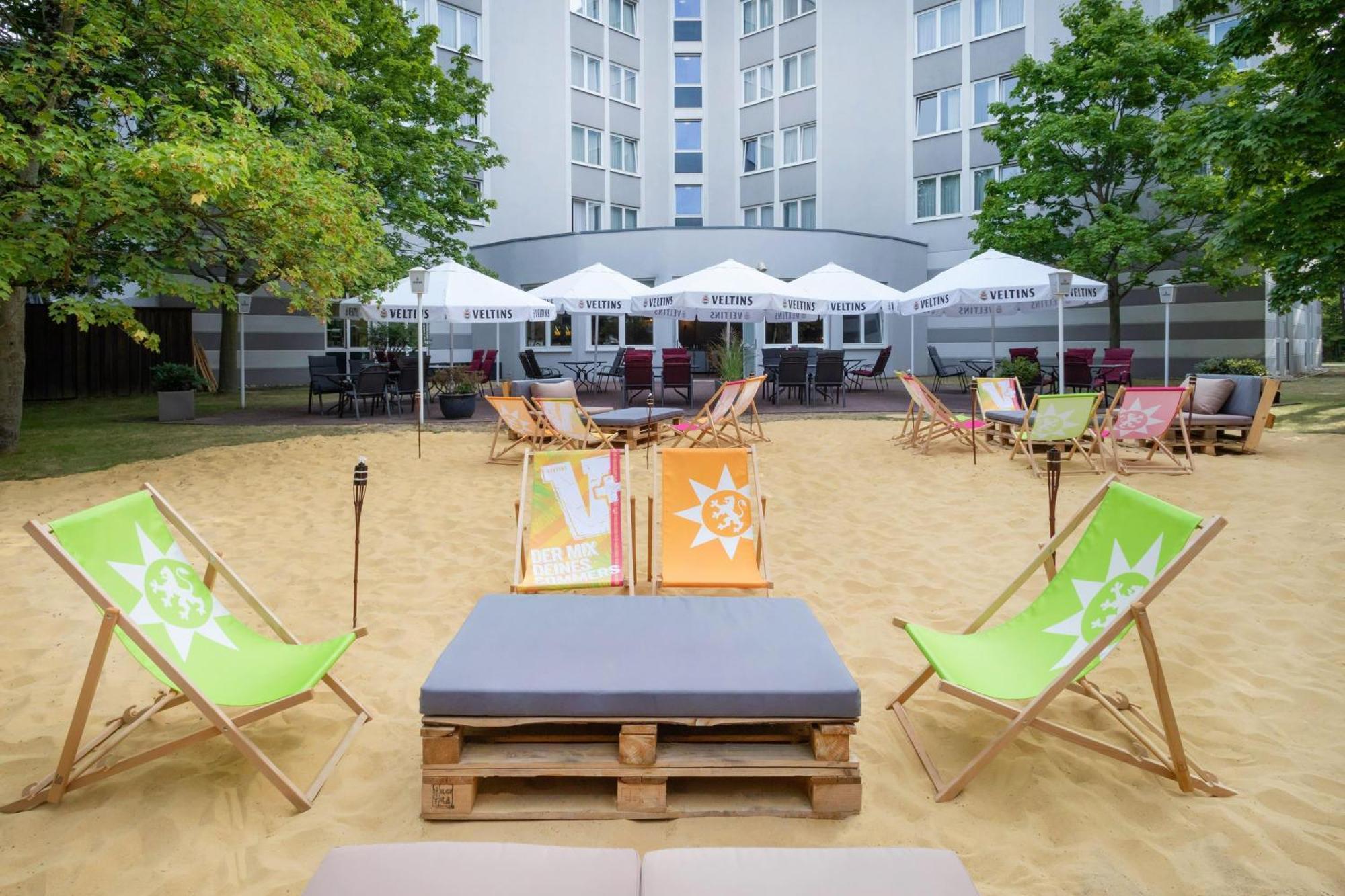Hotel Bochum Wattenscheid Affiliated By Melia Bagian luar foto