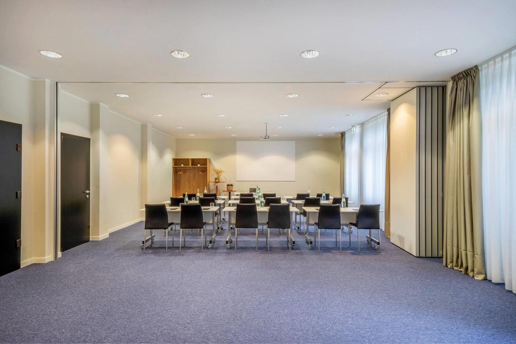 Hotel Bochum Wattenscheid Affiliated By Melia Bagian luar foto