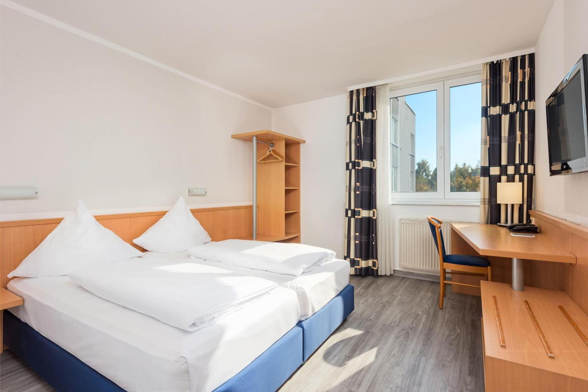 Hotel Bochum Wattenscheid Affiliated By Melia Bagian luar foto